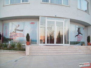 one way vision - cam giydirme - delikli folyo